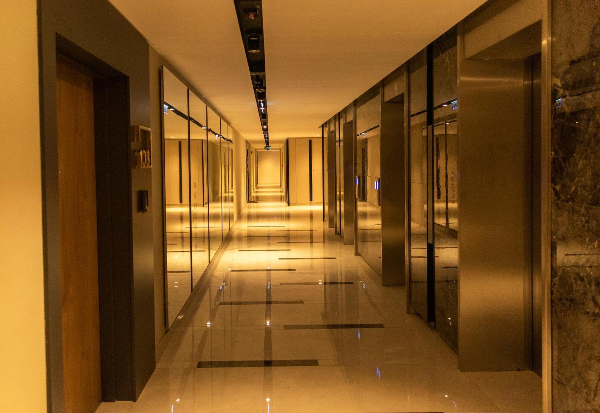 Lux Diamond-limak Center
